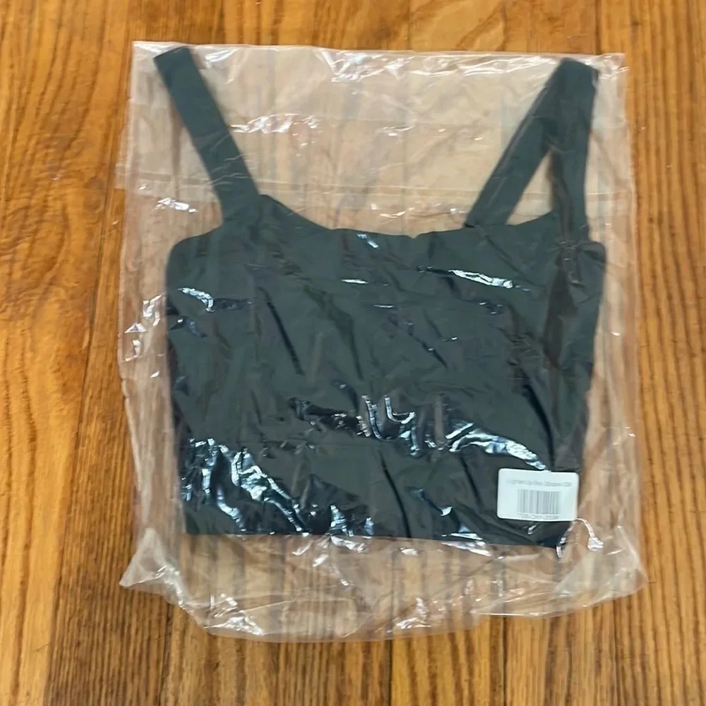 ADAY Lighten Up Sports Bra in Shadow Black Size XS NWT mininmalist‎ capsule
